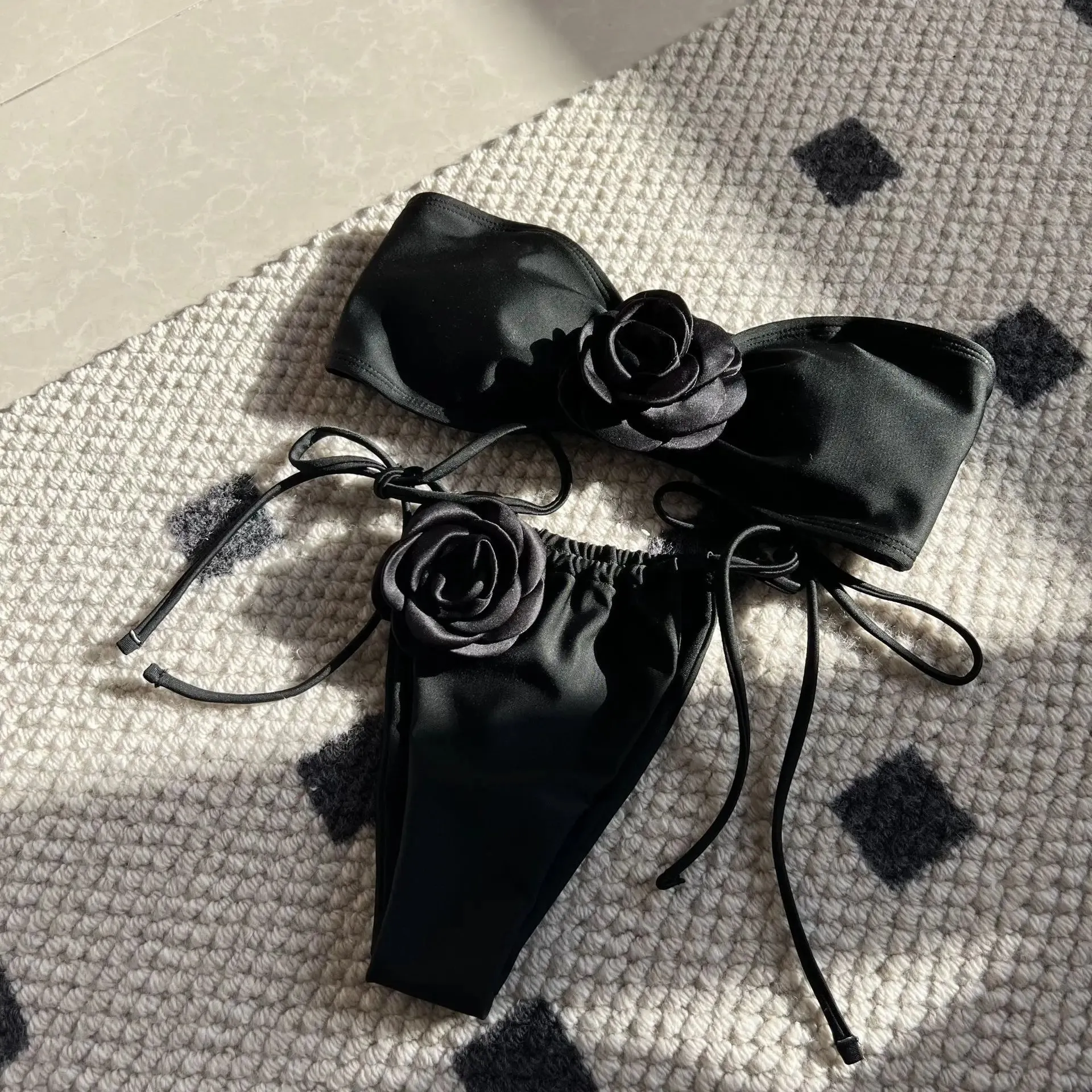 Flower Appliqué Bandeau Bra & Tie-Side Bikini 2 Piece Set for Women