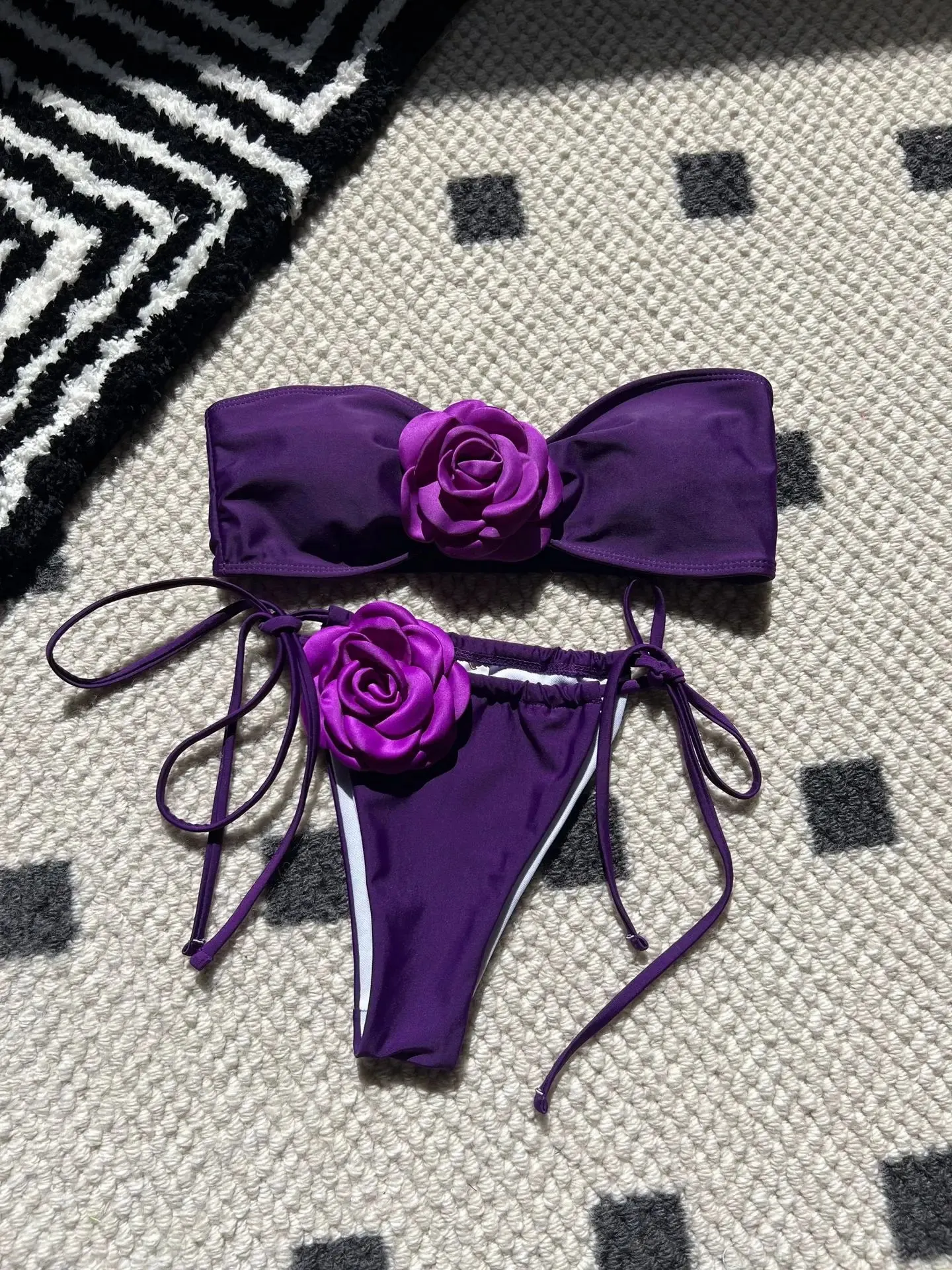 Flower Appliqué Bandeau Bra & Tie-Side Bikini 2 Piece Set for Women