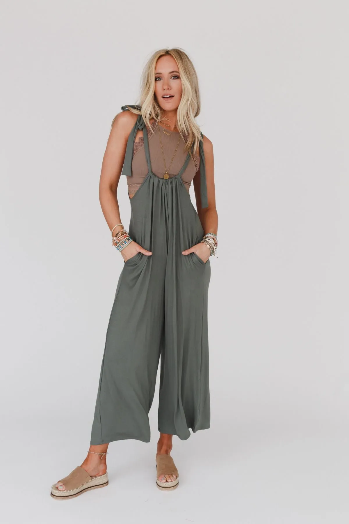 The Nest Forever Relaxed Gathered Jumpsuit - Light Olive